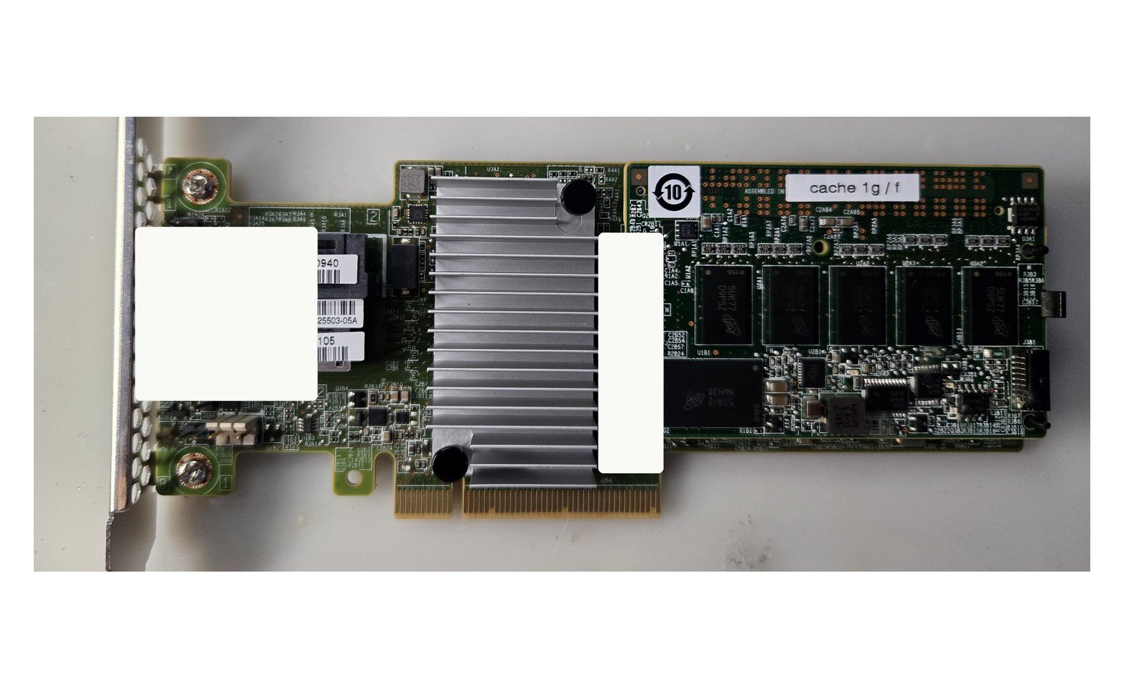 9364-8I 阵列卡正面